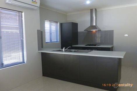 Property photo of 2/13 Bray Street Kelmscott WA 6111