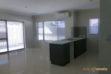 Property photo of 2/13 Bray Street Kelmscott WA 6111