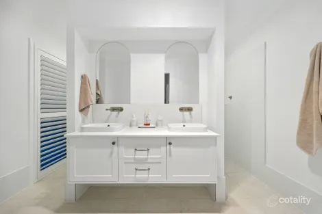 Property photo of 18 Gladstan Avenue Long Jetty NSW 2261