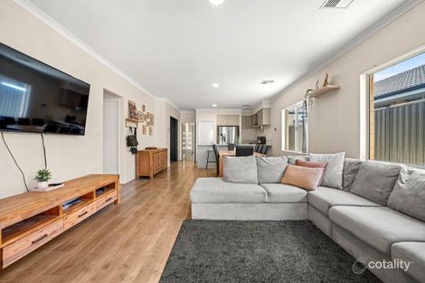 Property photo of 32 Caldwell Parkway Haynes WA 6112