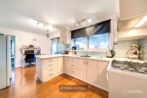 Property photo of 10 Bruce Street Cranbourne VIC 3977