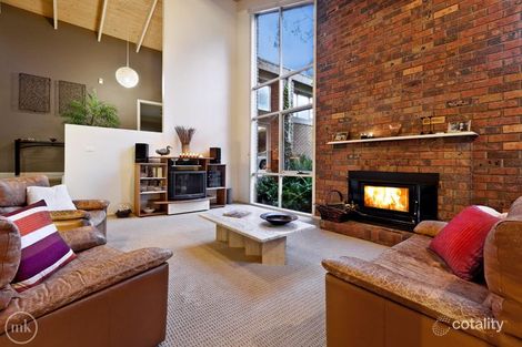 Property photo of 35 Leane Drive Eltham VIC 3095