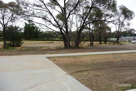 2 Elizabeth Rd, Creswick, VIC 3363