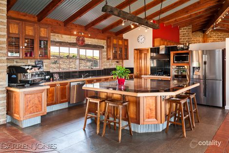 Property photo of 2 Tanderum Way Christmas Hills VIC 3775