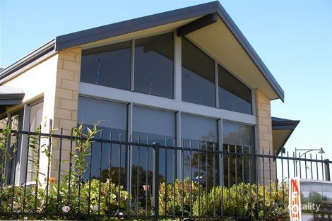 Property photo of 22 Kingaroy Drive Baldivis WA 6171