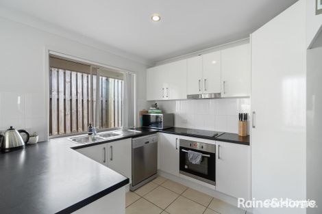 Property photo of 44 Kenneth Drive Augustine Heights QLD 4300