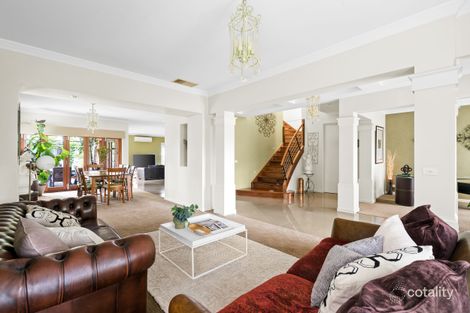 Property photo of 20 Lake Logan Way Caroline Springs VIC 3023
