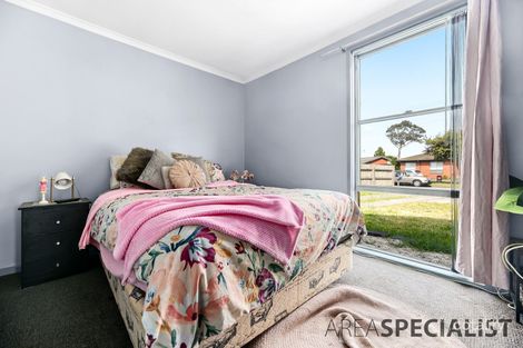 Property photo of 33 Valepark Crescent Cranbourne VIC 3977