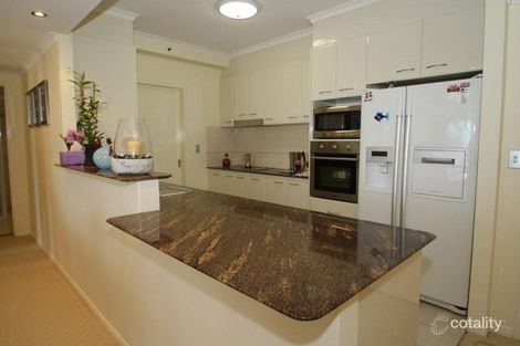Property photo of 19/1-9 Hughes Avenue Main Beach QLD 4217