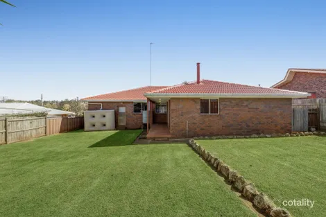 Property photo of 3 Sapphire Court Kearneys Spring QLD 4350