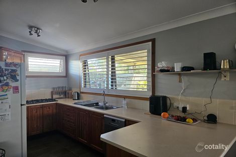Property photo of 11 Robert Crescent Lemon Tree Passage NSW 2319