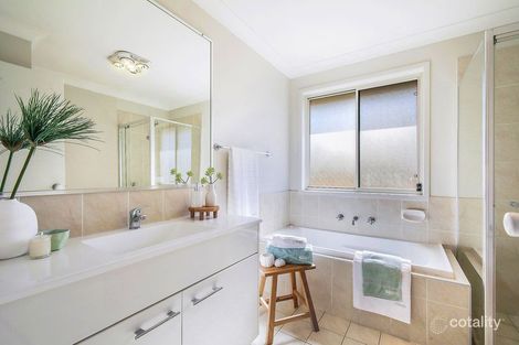 Property photo of 31 Farrier Crescent Hamlyn Terrace NSW 2259