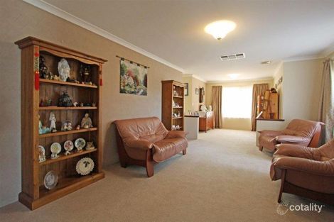 Property photo of 4 Oxford Close Dudley Park WA 6210