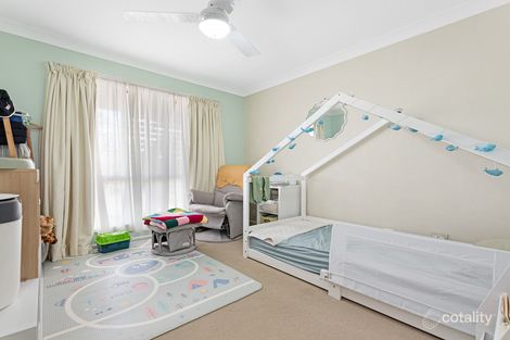 Property photo of 17 Desmond Drive Toogoom QLD 4655