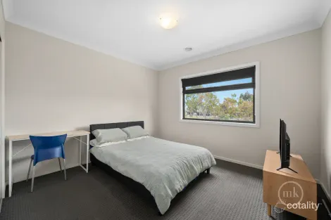 Property photo of 29 Burssi Circuit Doreen VIC 3754