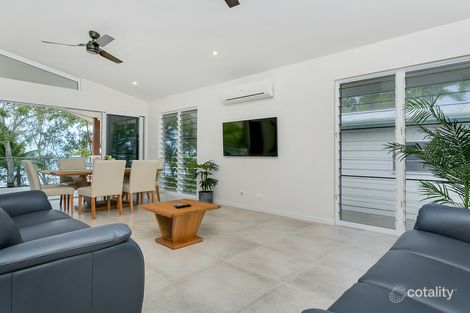 Property photo of 95 Upolu Esplanade Clifton Beach QLD 4879