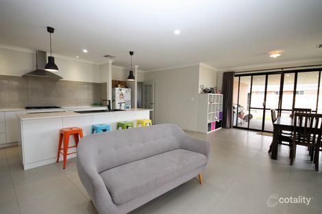 Property photo of 137 Waterford Way Australind WA 6233