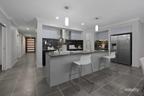 Property photo of 46 Francisca Drive Augustine Heights QLD 4300