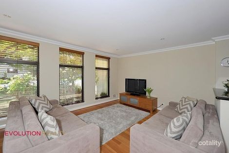 Property photo of 23B Macrae Road Applecross WA 6153