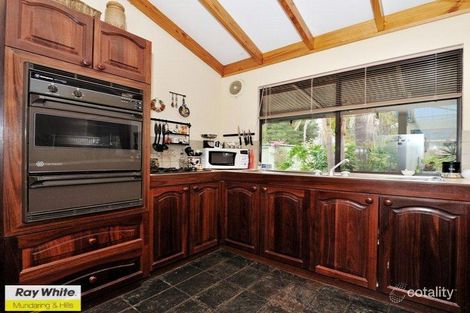 Property photo of 14 Meadow Lane Parkerville WA 6081