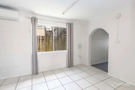 Property photo of 6 Maryvale Street West End QLD 4810