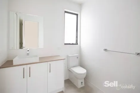 Property photo of 2/63 Royal Avenue Springvale VIC 3171