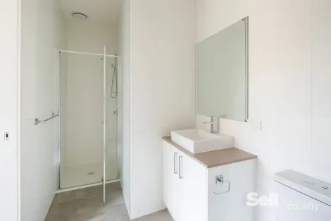 Property photo of 2/63 Royal Avenue Springvale VIC 3171