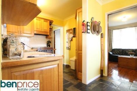 Property photo of 34 Neriba Crescent Whalan NSW 2770