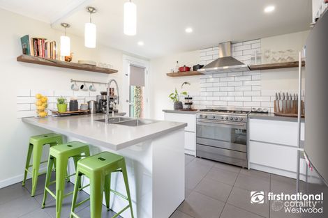 Property photo of 3 Holmesdale Close Werribee VIC 3030