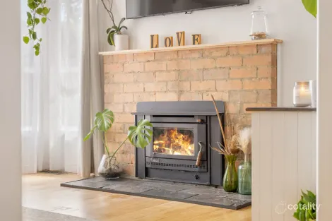 Property photo of 10 Denbigh Road Seaford VIC 3198