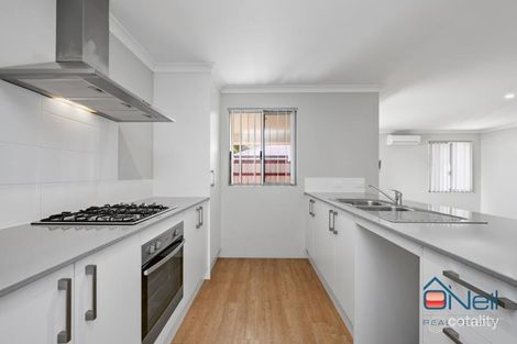 Property photo of 2/6 Serls Street Armadale WA 6112