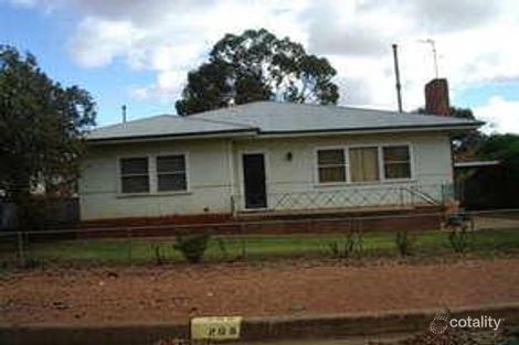Property photo of 208 De Boos Street Temora NSW 2666