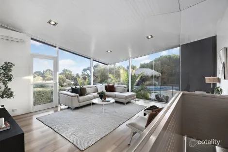 10 Bilgola Ct, Mount Eliza, VIC 3930