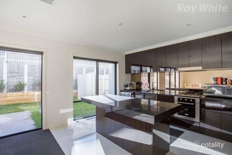 Property photo of 18 Manchester Crescent Bundoora VIC 3083