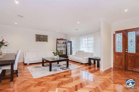 Property photo of 72 Lockwood Drive Roxburgh Park VIC 3064