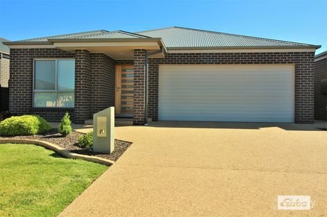2/2 Gillmartin Dr, Griffith, NSW 2680