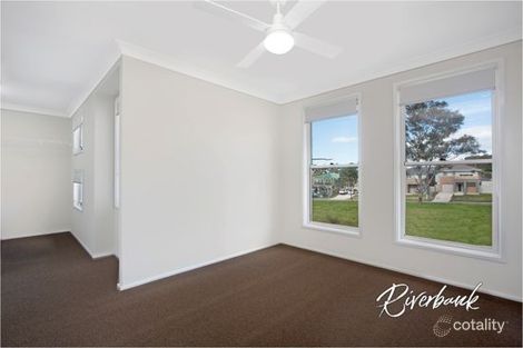 Property photo of 24 Affleck Gardens Middleton Grange NSW 2171