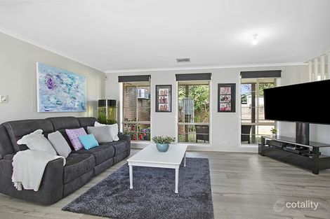 Property photo of 2 Rendcomb Street Kilsyth South VIC 3137