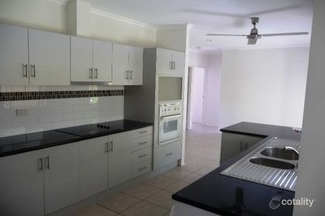 Property photo of 11 Tuffley Close Kanimbla QLD 4870