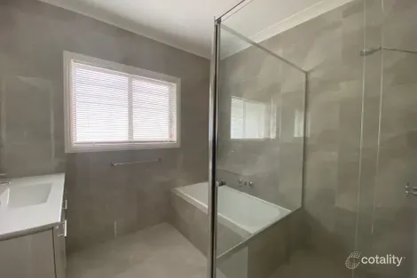 Property photo of 2/23 Newton Street Reservoir VIC 3073