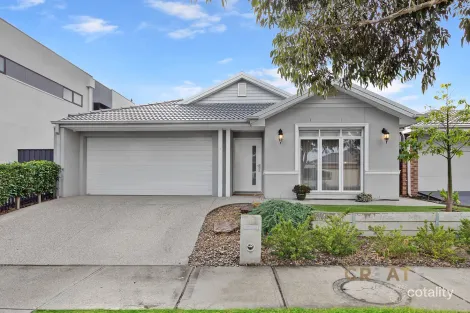 16 Saltmarsh Cres, Point Cook, VIC 3030