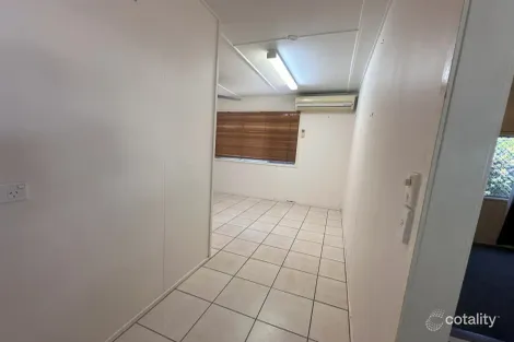 Property photo of 38 Middle Crescent Dysart QLD 4745