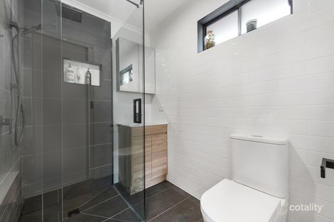 Property photo of 3 Aquila Place Carrum Downs VIC 3201