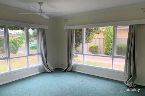 Property photo of 33 Chertsey Road Shepparton VIC 3630