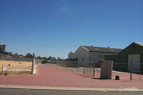 377f Sevenoaks St, Beckenham, WA 6107