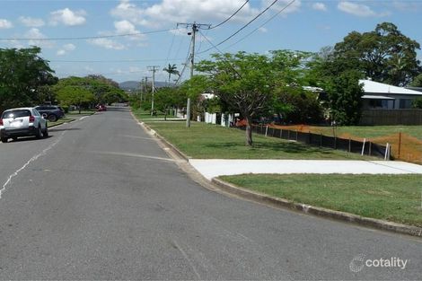 7 Regent St, Wynnum West, QLD 4178