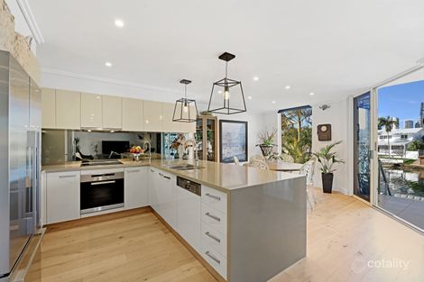 Property photo of 4/15A Vespa Crescent Surfers Paradise QLD 4217