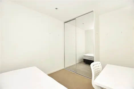 Property photo of 304/8 Sutherland Street Melbourne VIC 3000