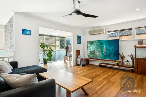 Property photo of 6 Tomanbil Court Albany Creek QLD 4035