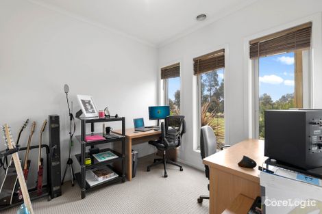 Property photo of 14 Tolpis Lane Cranbourne North VIC 3977